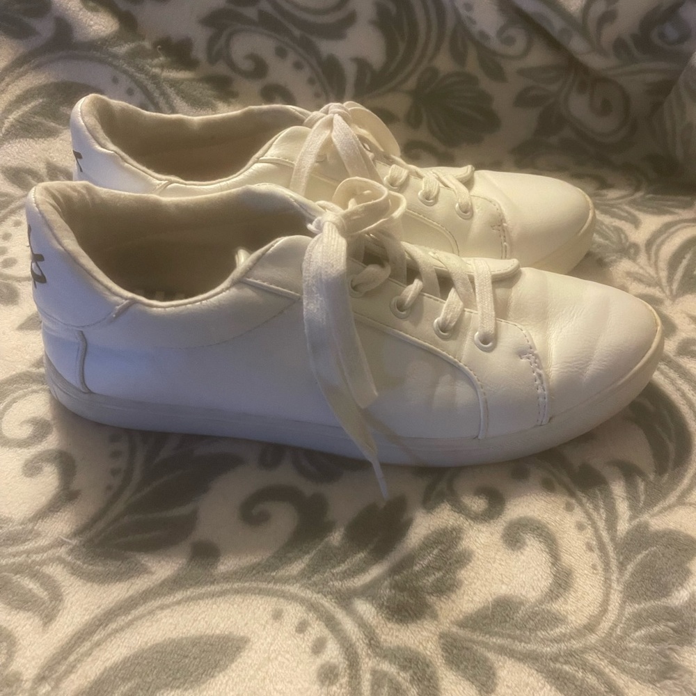 Betsey Johnson BOOM sneakers